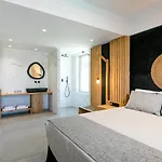 White Rock Villa Nikiana