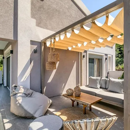 White Rock * 尼基亚娜