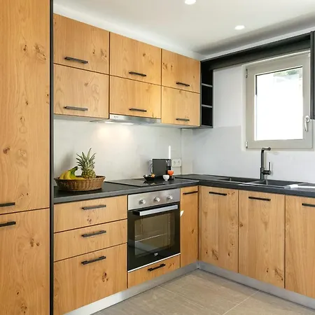 White Rock ニキアナ