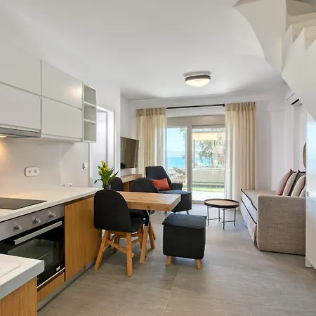Villa White Rock Nikiana