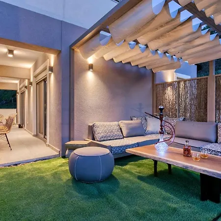 Villa White Rock Nikiana