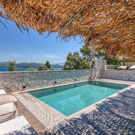 White Rock * 尼基亚娜